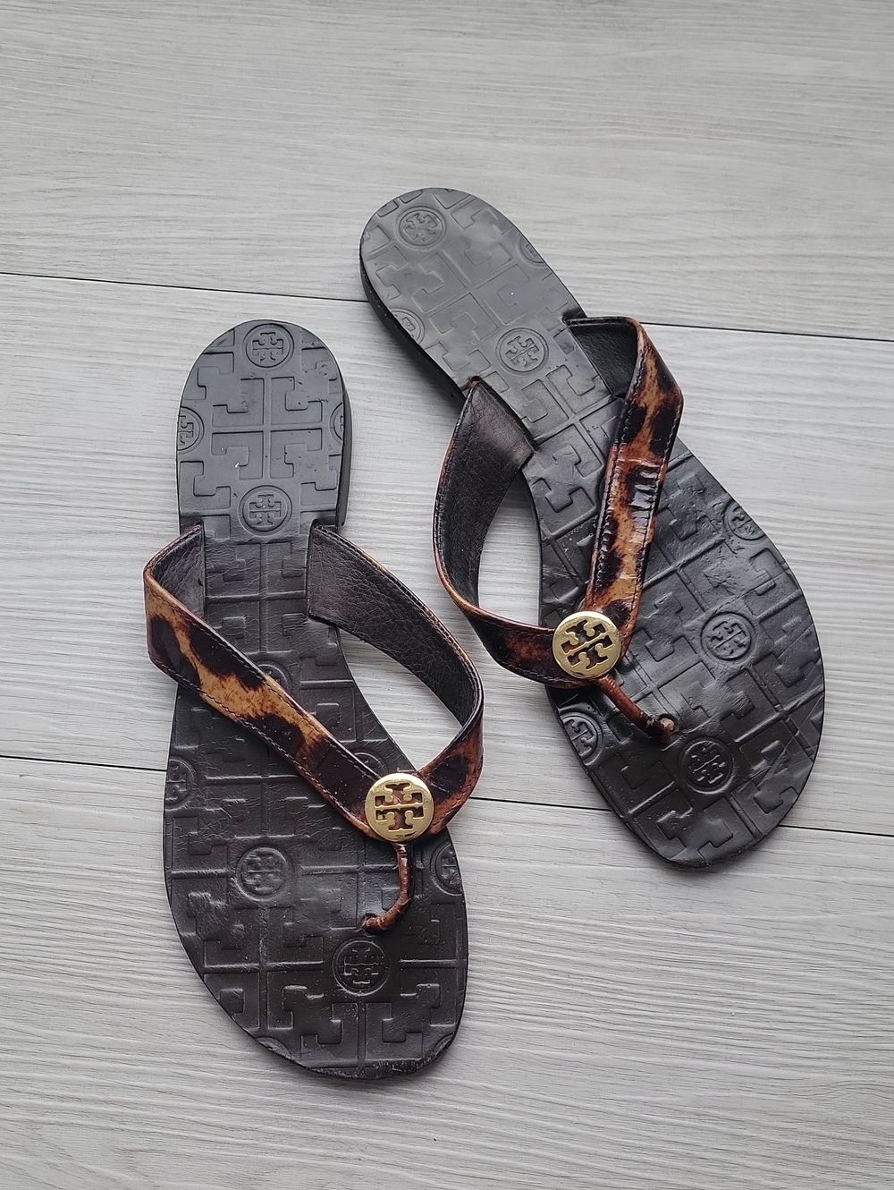Tory Burch Leather Flip Flop Sandals